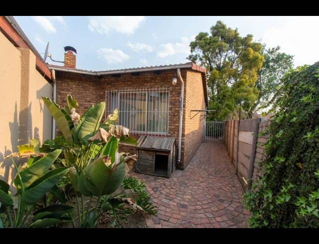 5 BEDROOM HOUSE FOR SALE IN BRACKENDOWNS